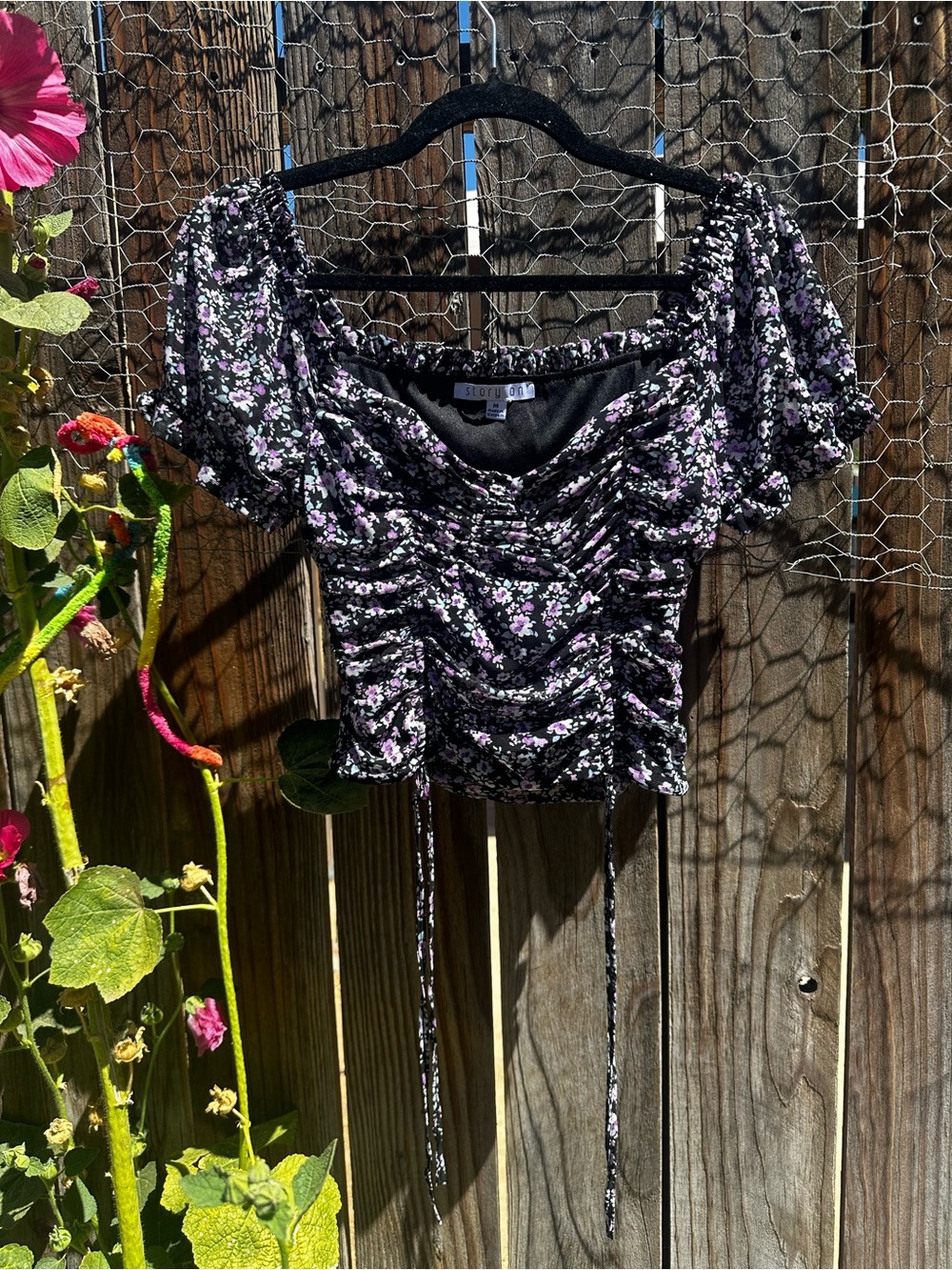 Black Floral Ruched Puff Sleeve Crop Top